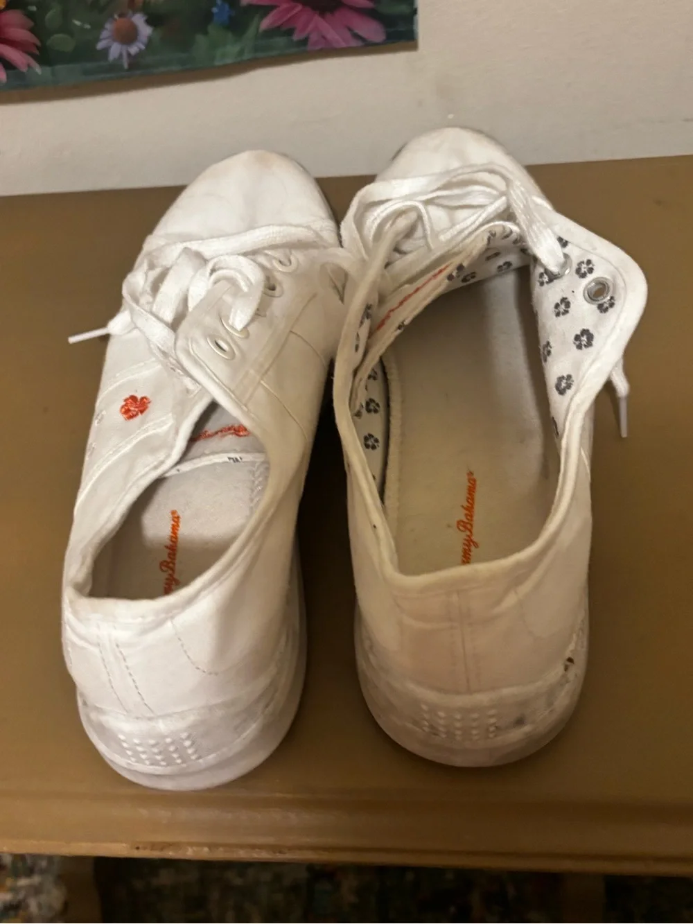 Tommy Bahama White Canvas Lace-Up Sneakers with Floral Lining
